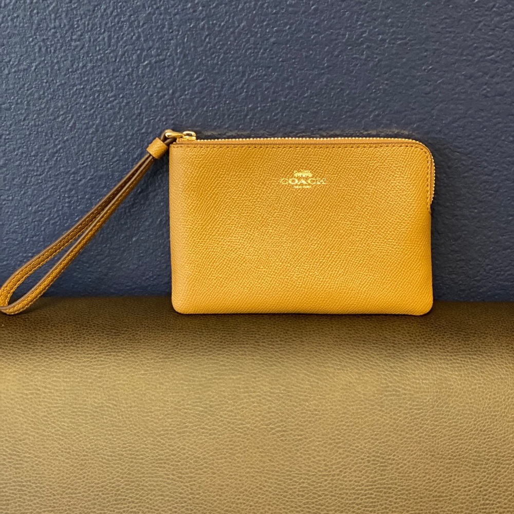 Brand new Coach wristlet